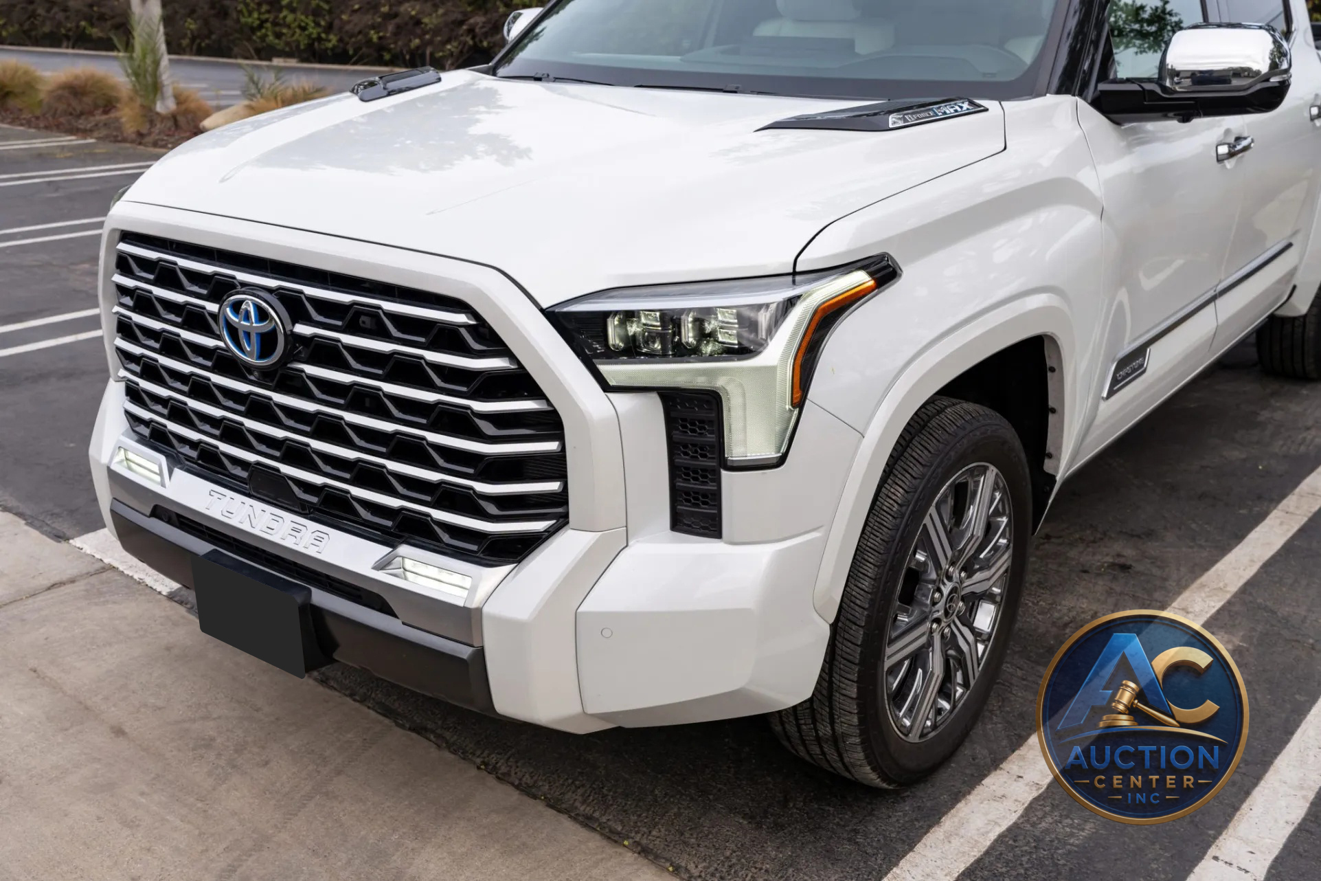 2023 Toyota Tundra Hybrid Capstone