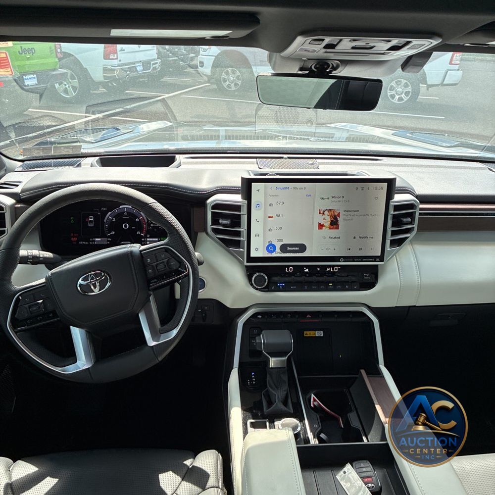 2024 Toyota Tundra Capstone HV