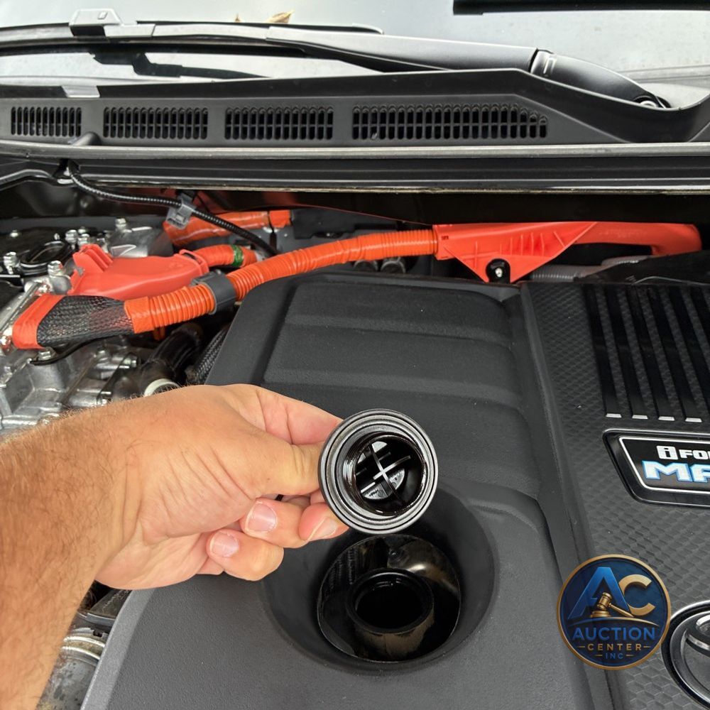 2025 Toyota Tundra Limited HV