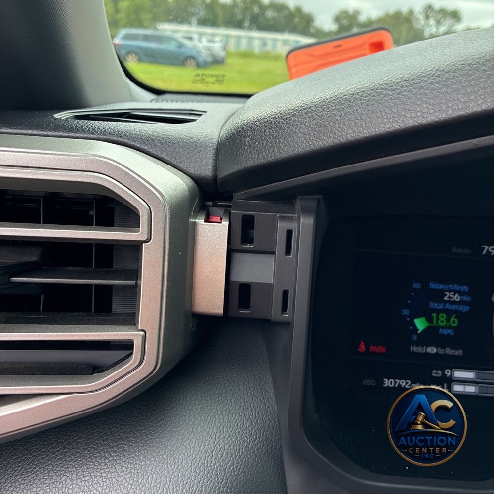 2025 Toyota Tundra Limited HV