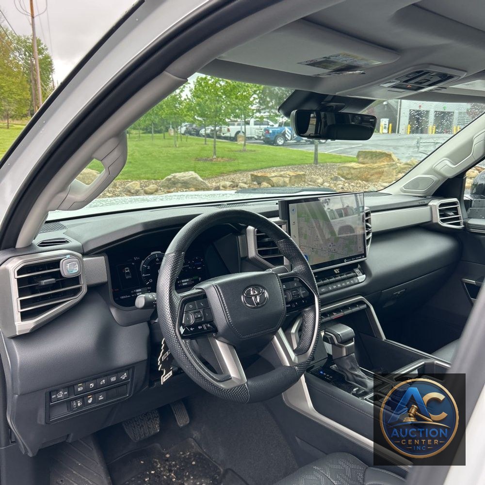 2024 Toyota Tundra Limited HV