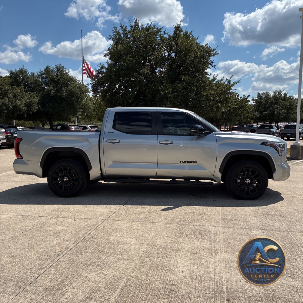 2024 Toyota Tundra Limited HV