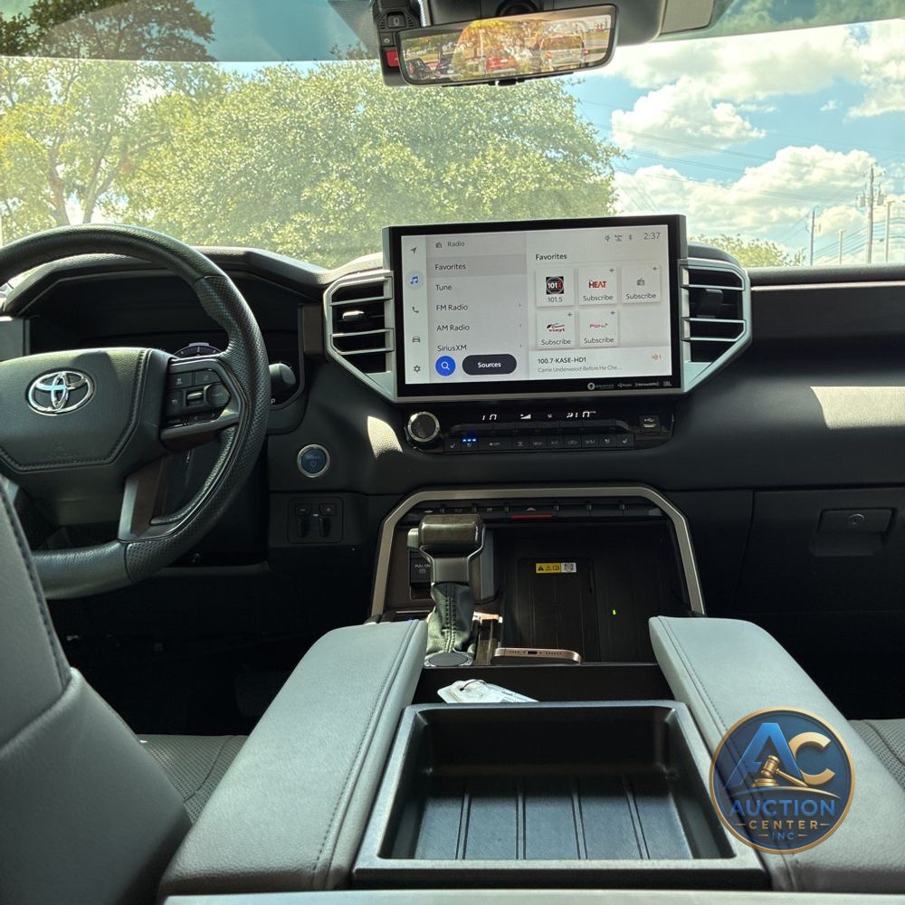 2024 Toyota Tundra Limited HV
