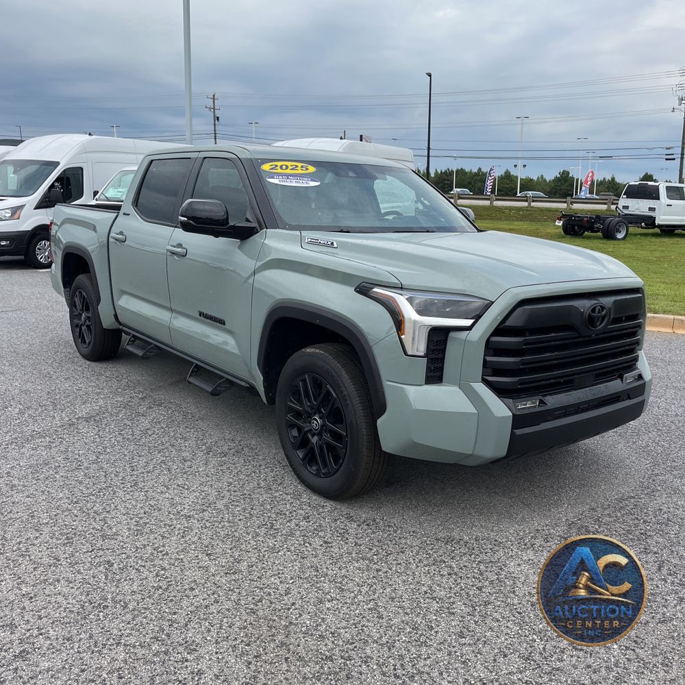 2025 Toyota Tundra Limited HV