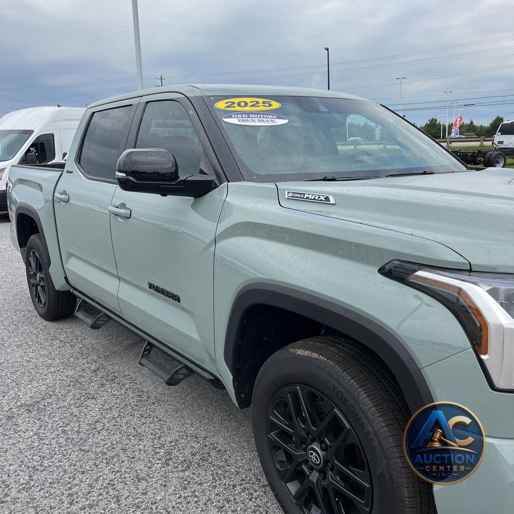 2025 Toyota Tundra Limited HV