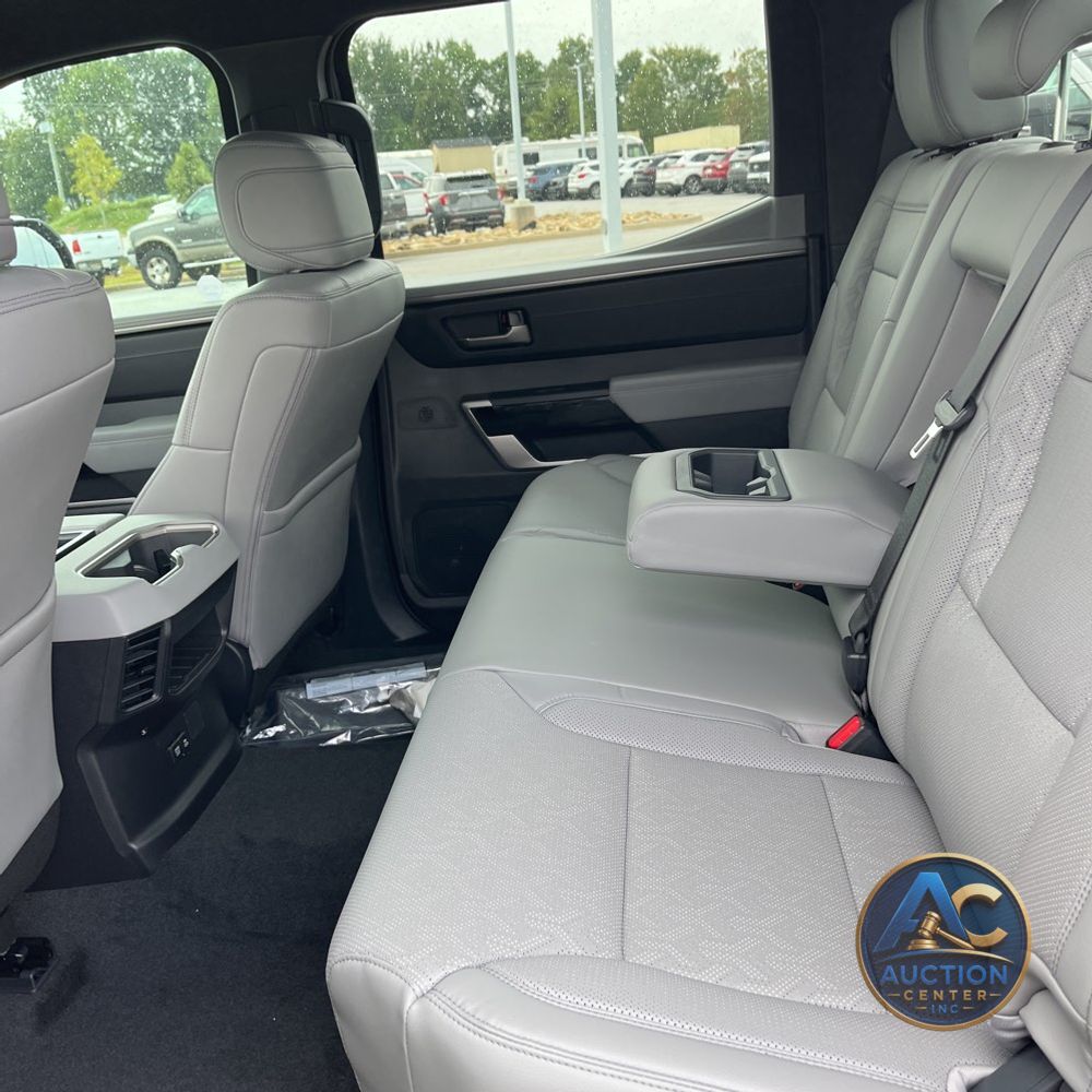 2025 Toyota Tundra Limited HV