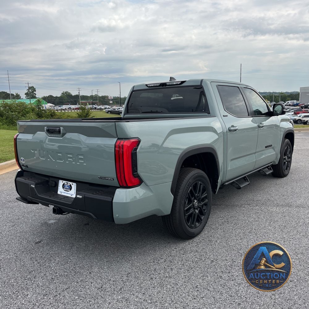 2025 Toyota Tundra Limited HV