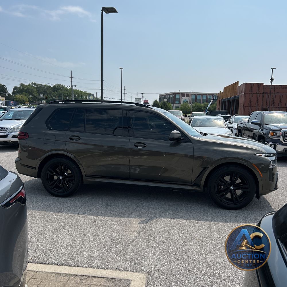 2025 BMW X7 XDrive40i 4D SUV