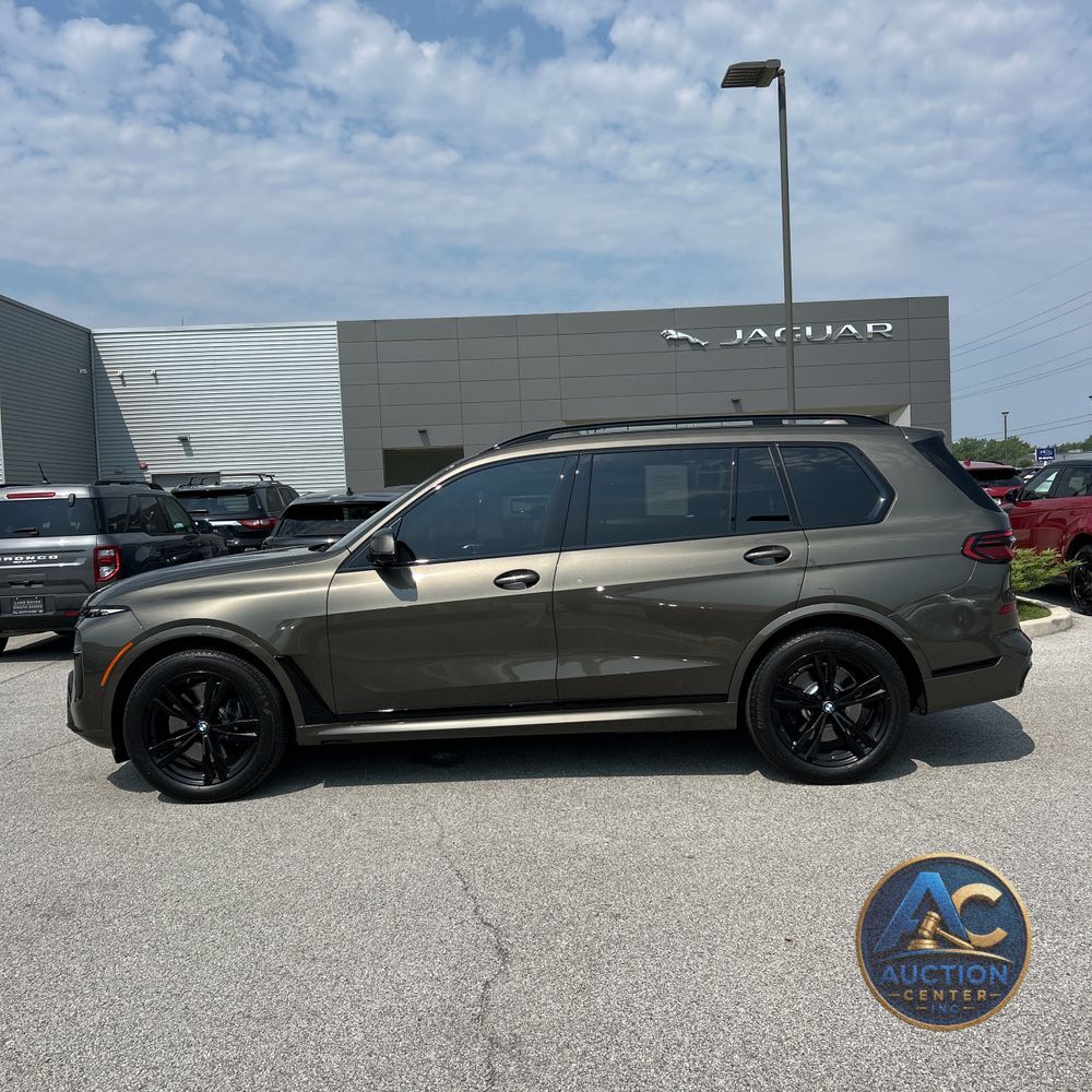 2025 BMW X7 XDrive40i 4D SUV