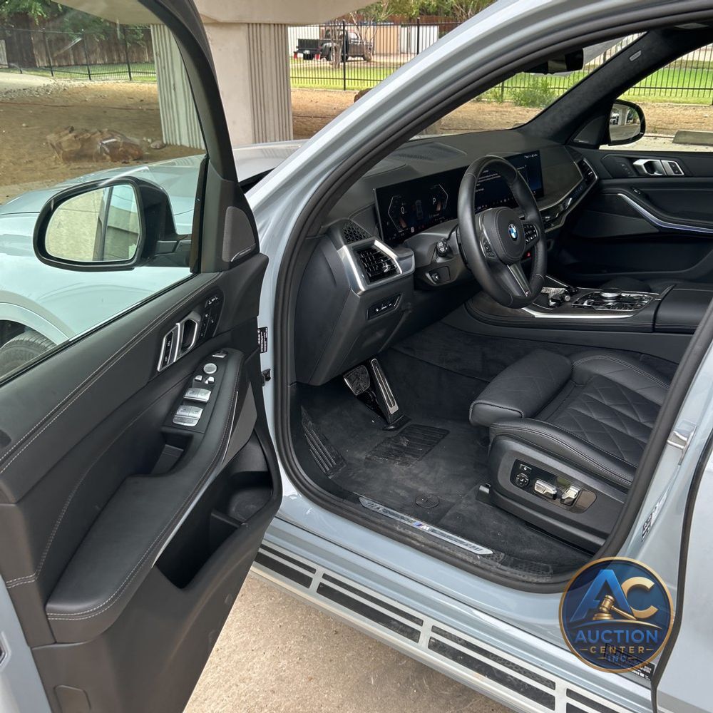 2025 BMW X7 XDrive40i