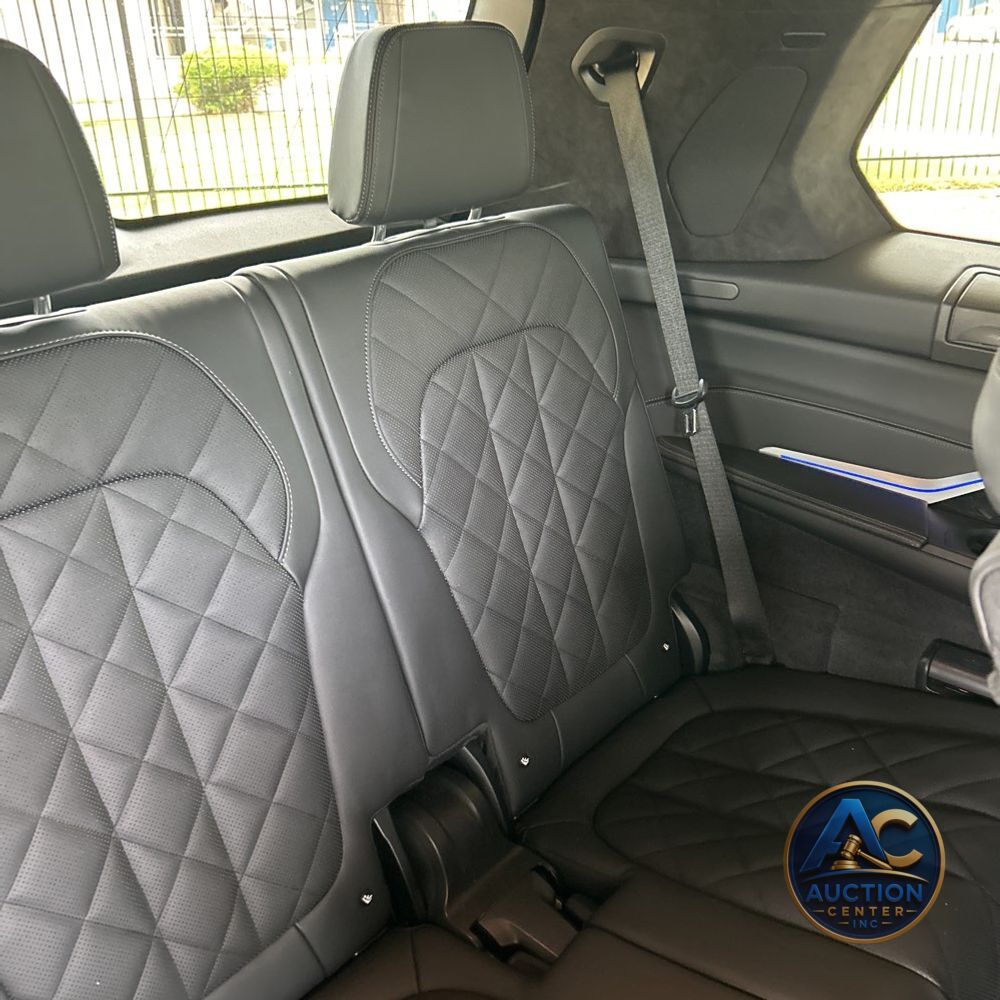 2025 BMW X7 XDrive40i