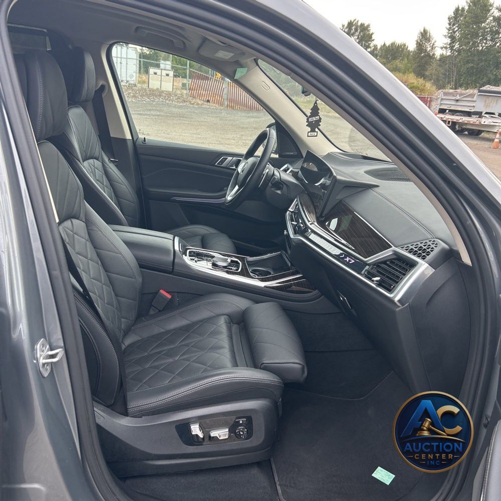 2023 BMW X7 xDrive40i
