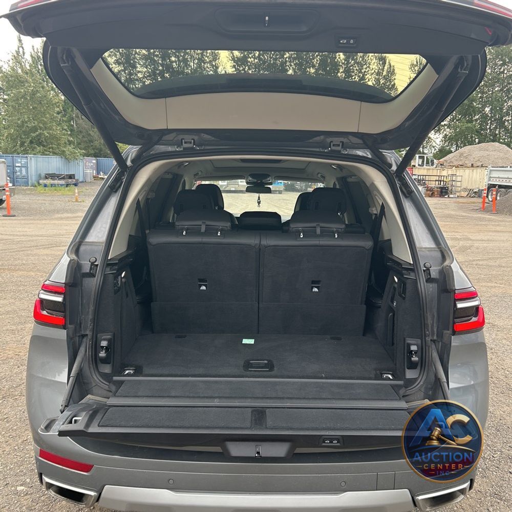 2023 BMW X7 xDrive40i
