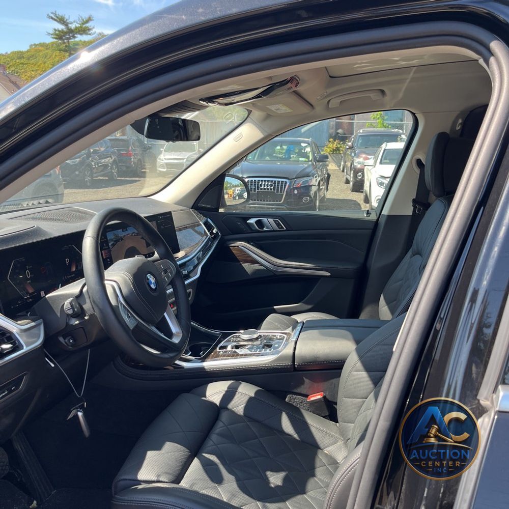 2024 BMW X7 XDrive40i
