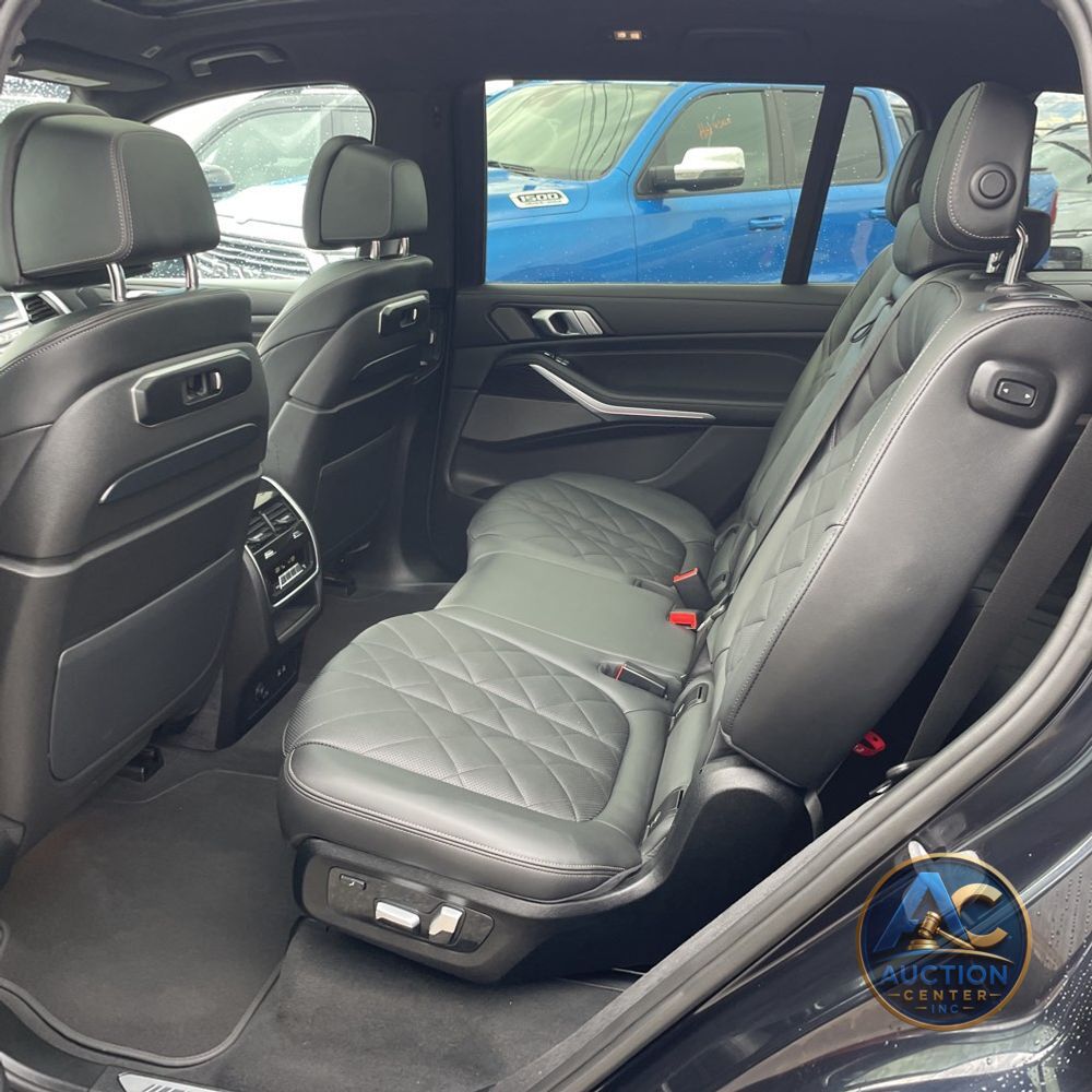 2025 BMW X7 XDrive40i