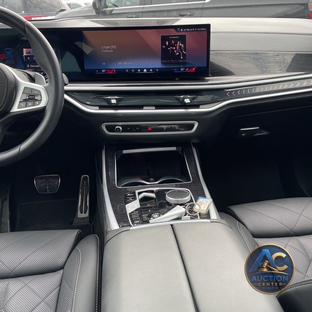 2025 BMW X7 XDrive40i