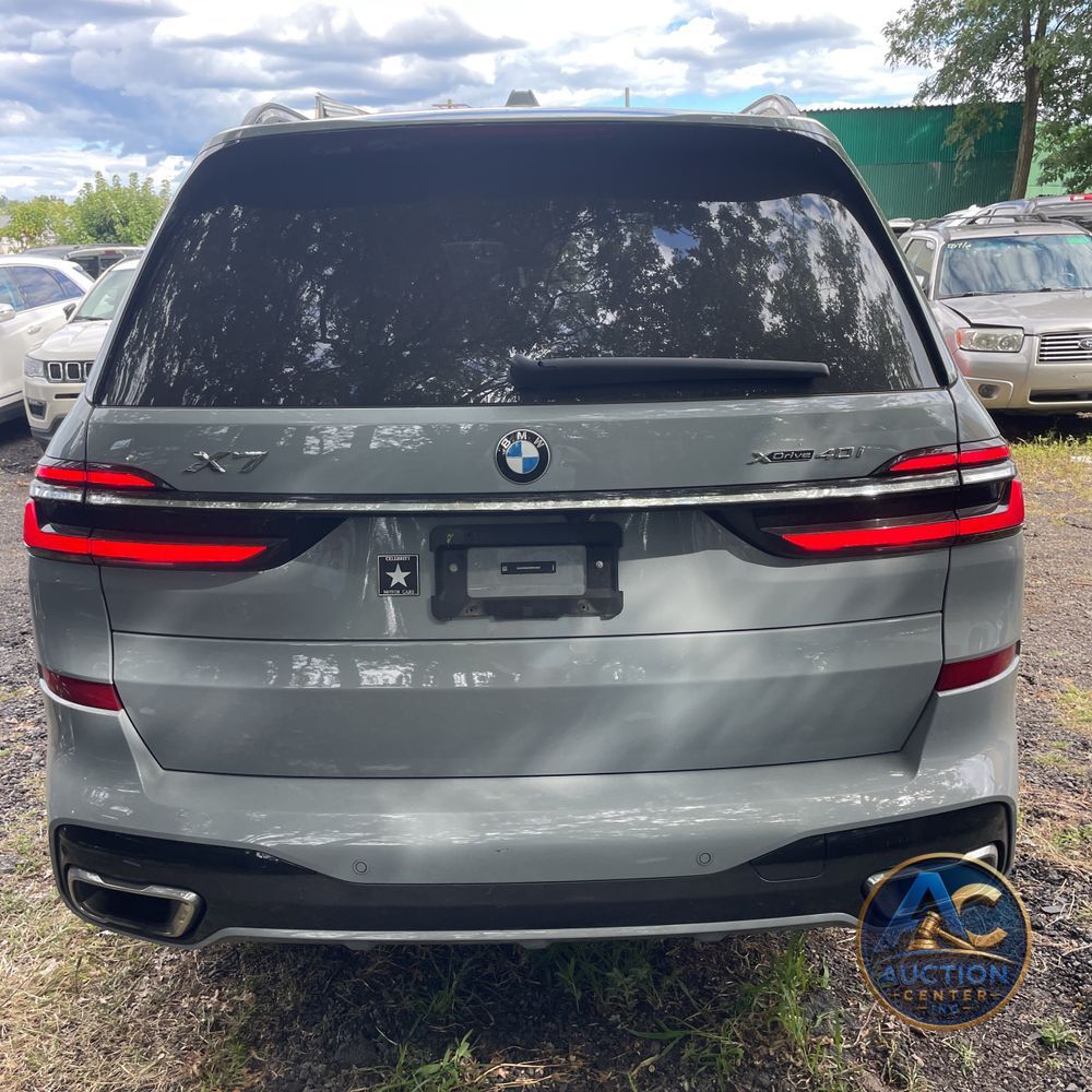 2025 BMW X7 XDrive40i