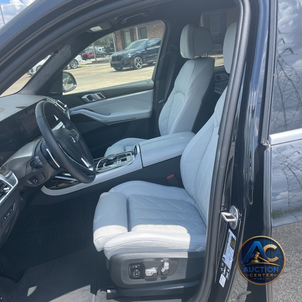 2025 BMW X7 XDrive40i