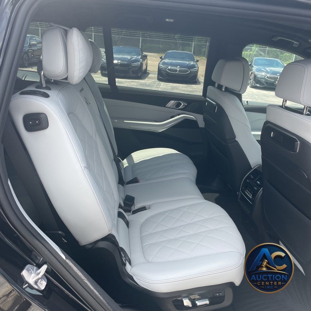 2025 BMW X7 XDrive40i
