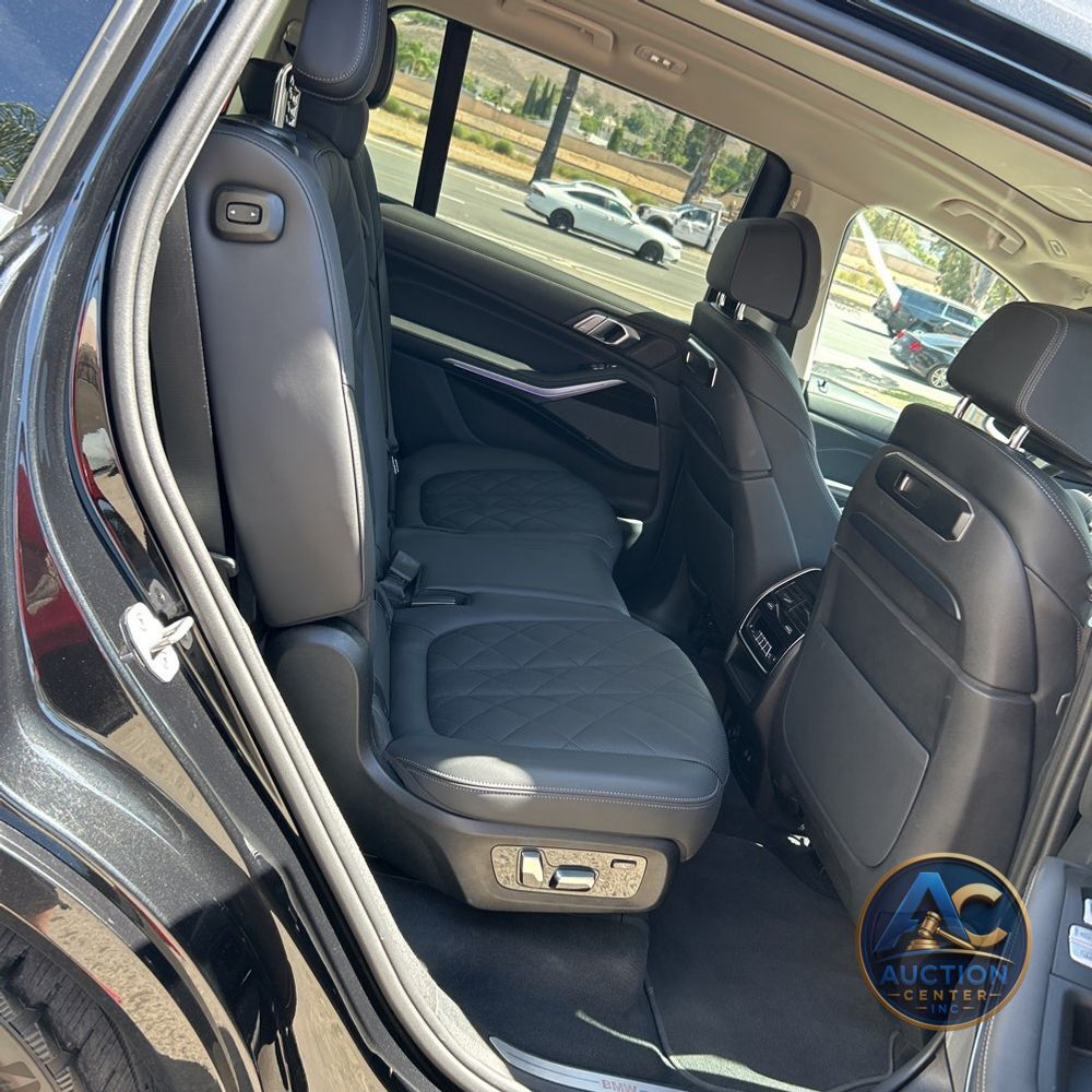 2025 BMW X7 XDrive40i