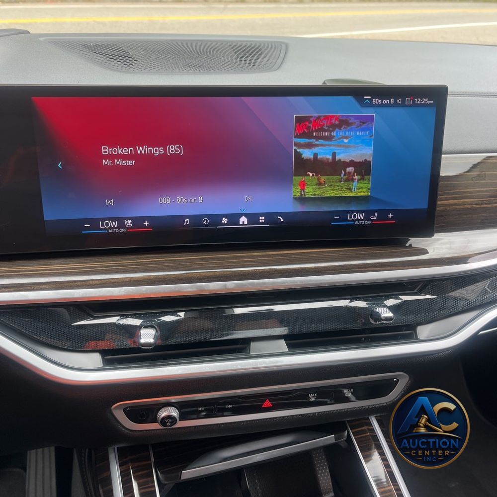 2025 BMW X7 XDrive40i