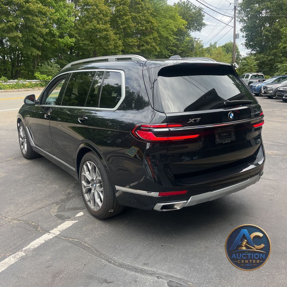 2025 BMW X7 XDrive40i