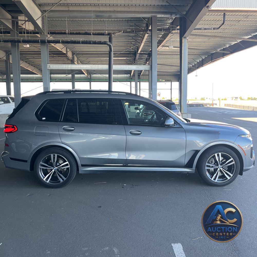 2025 BMW X7 XDrive40i