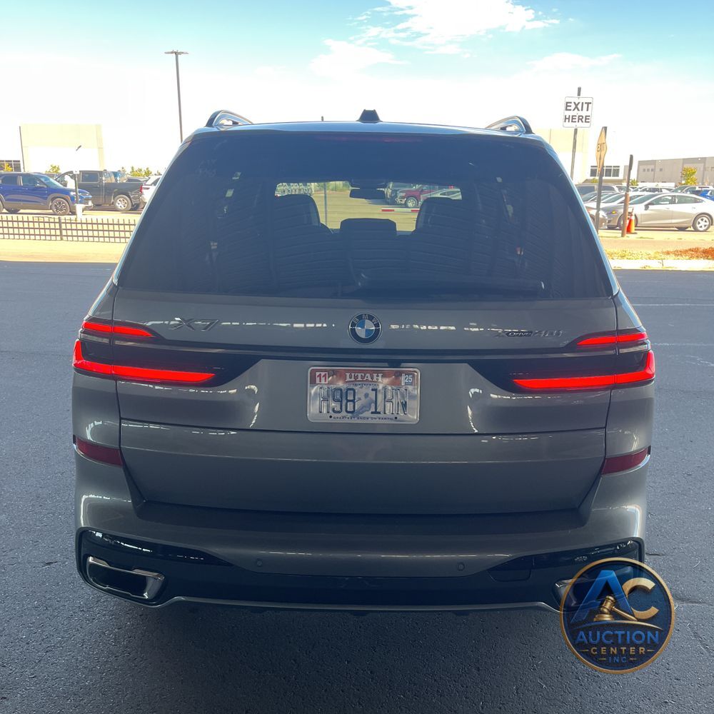 2025 BMW X7 XDrive40i