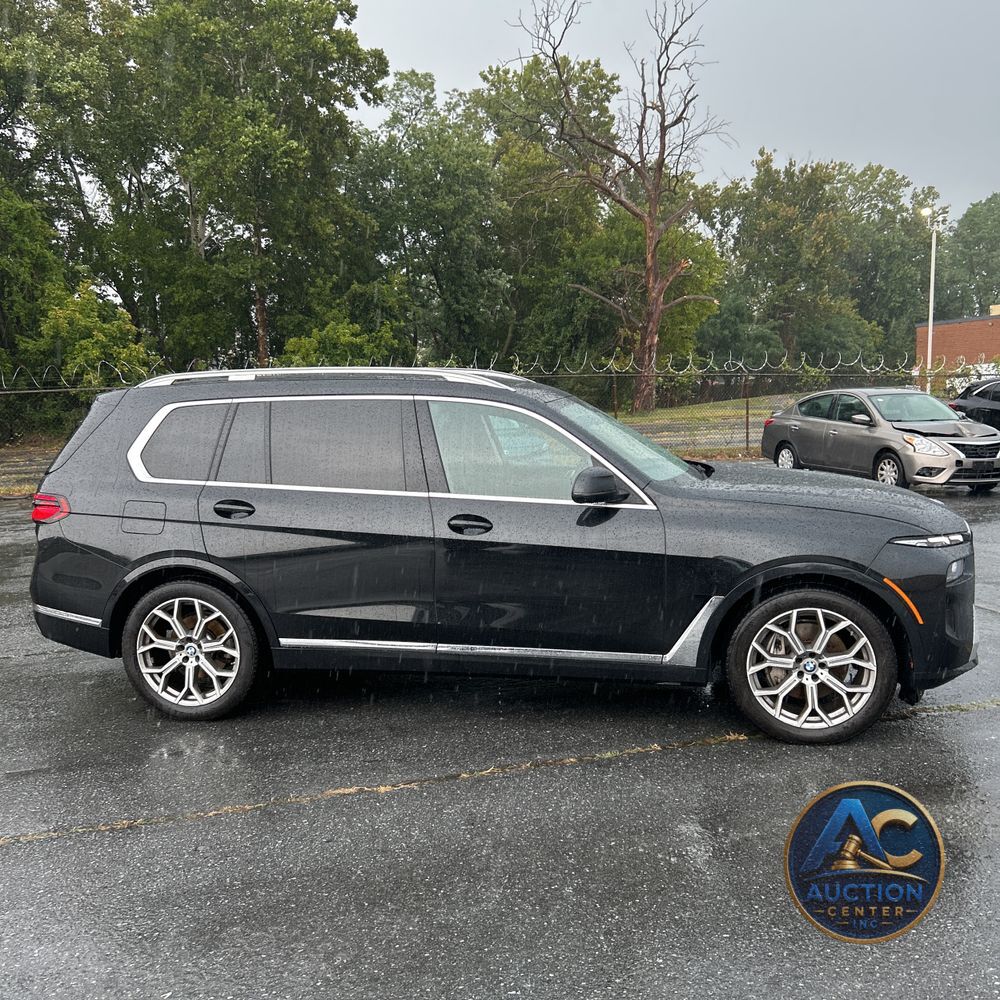 2025 BMW X7 XDrive40i