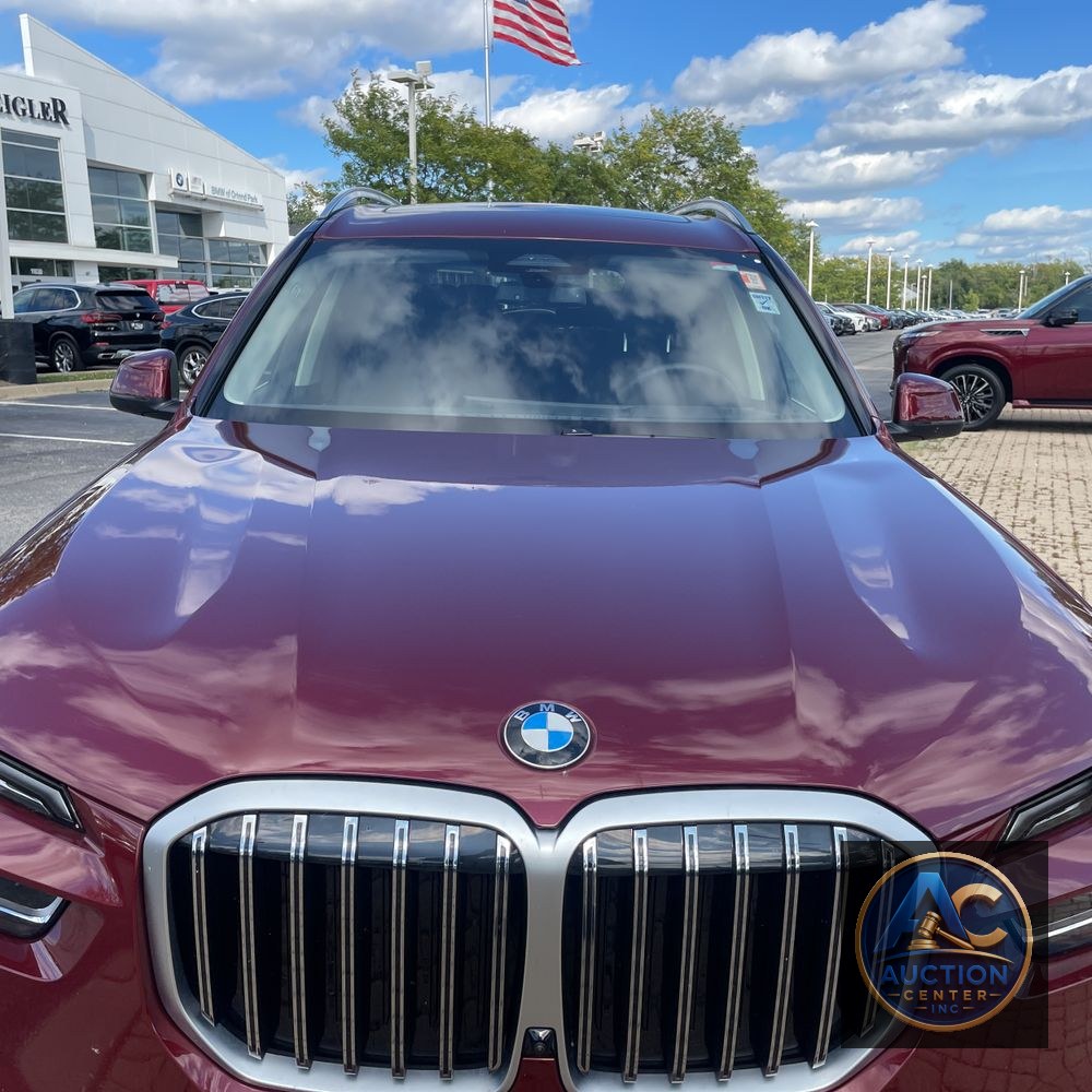 2025 BMW X7 XDrive40i