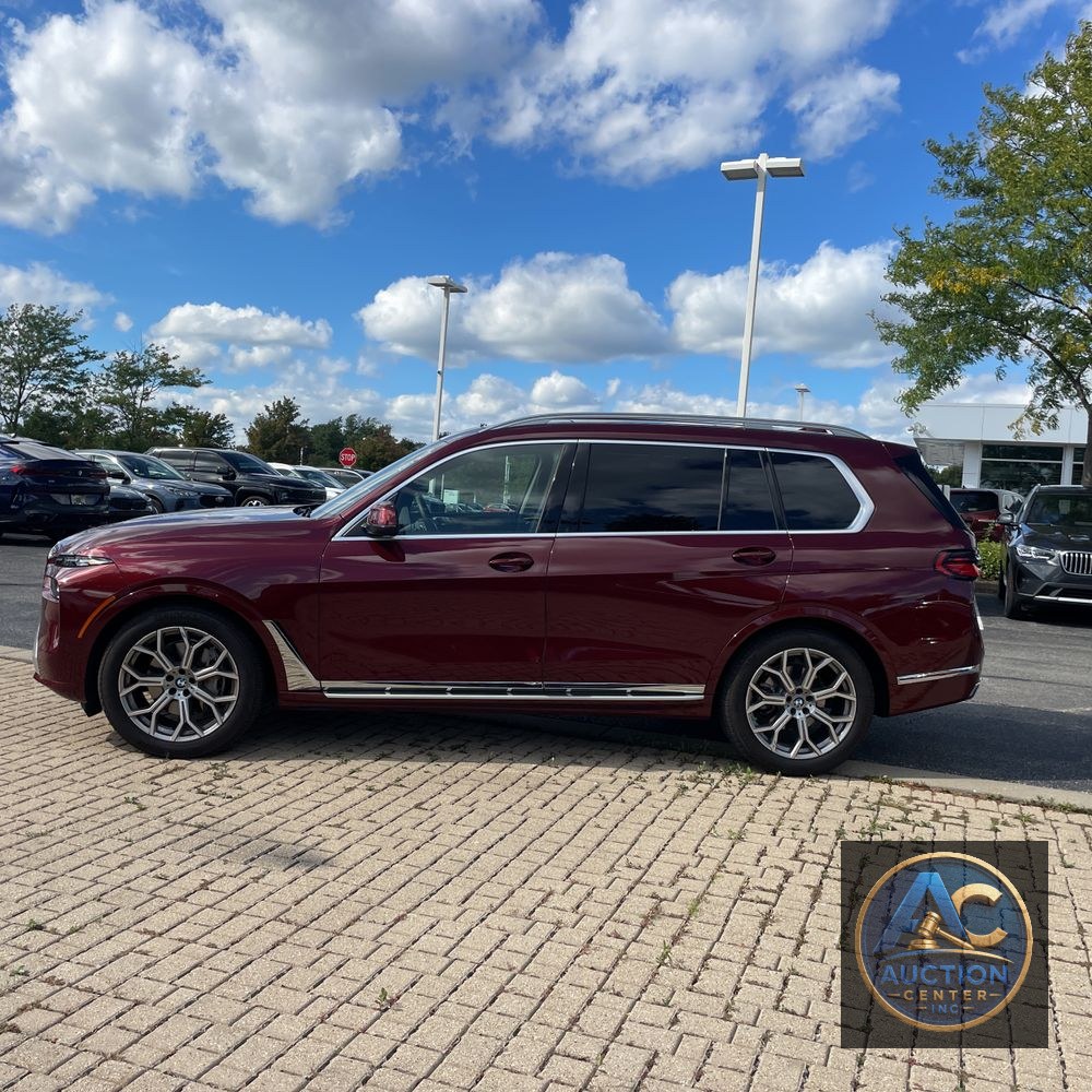 2025 BMW X7 XDrive40i