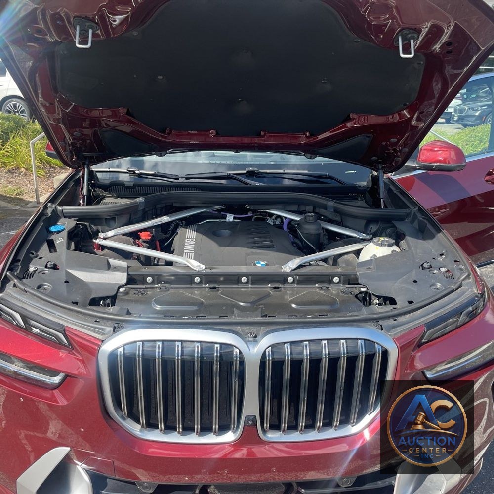 2025 BMW X7 XDrive40i