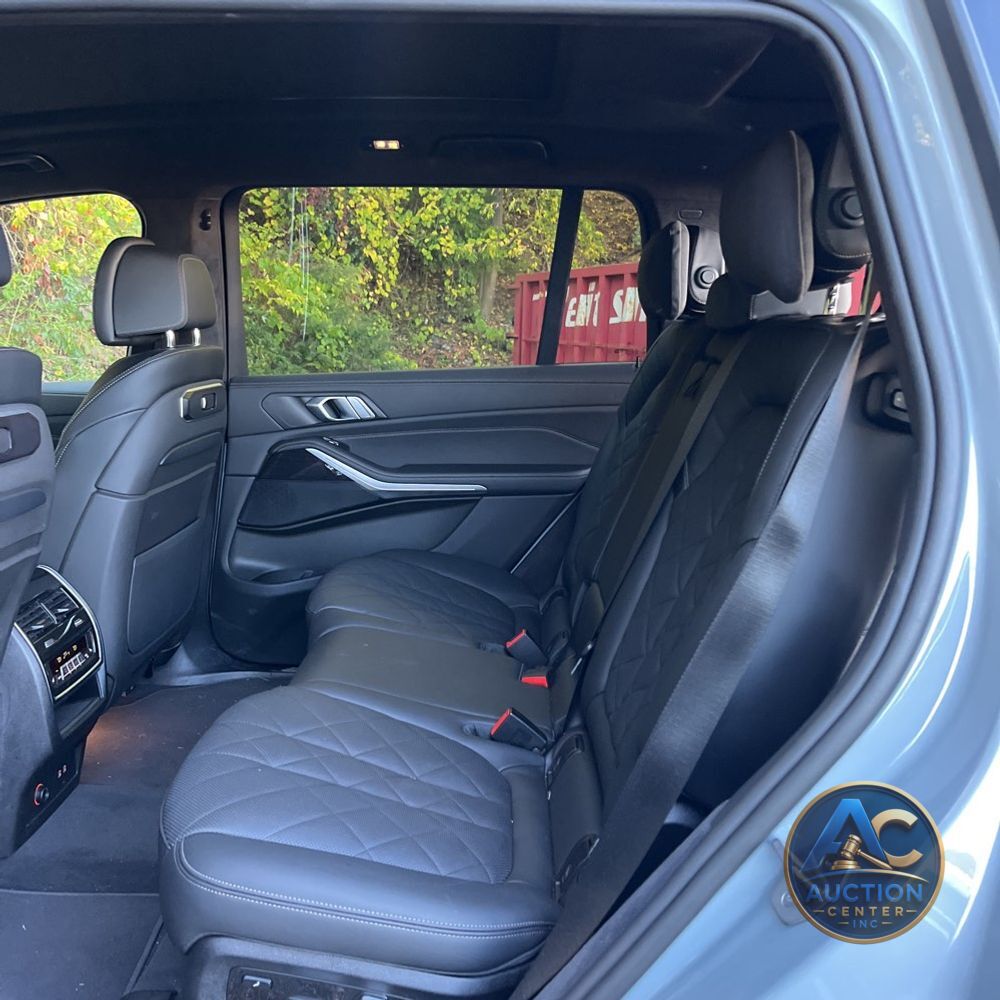2025 BMW X7 XDrive40i