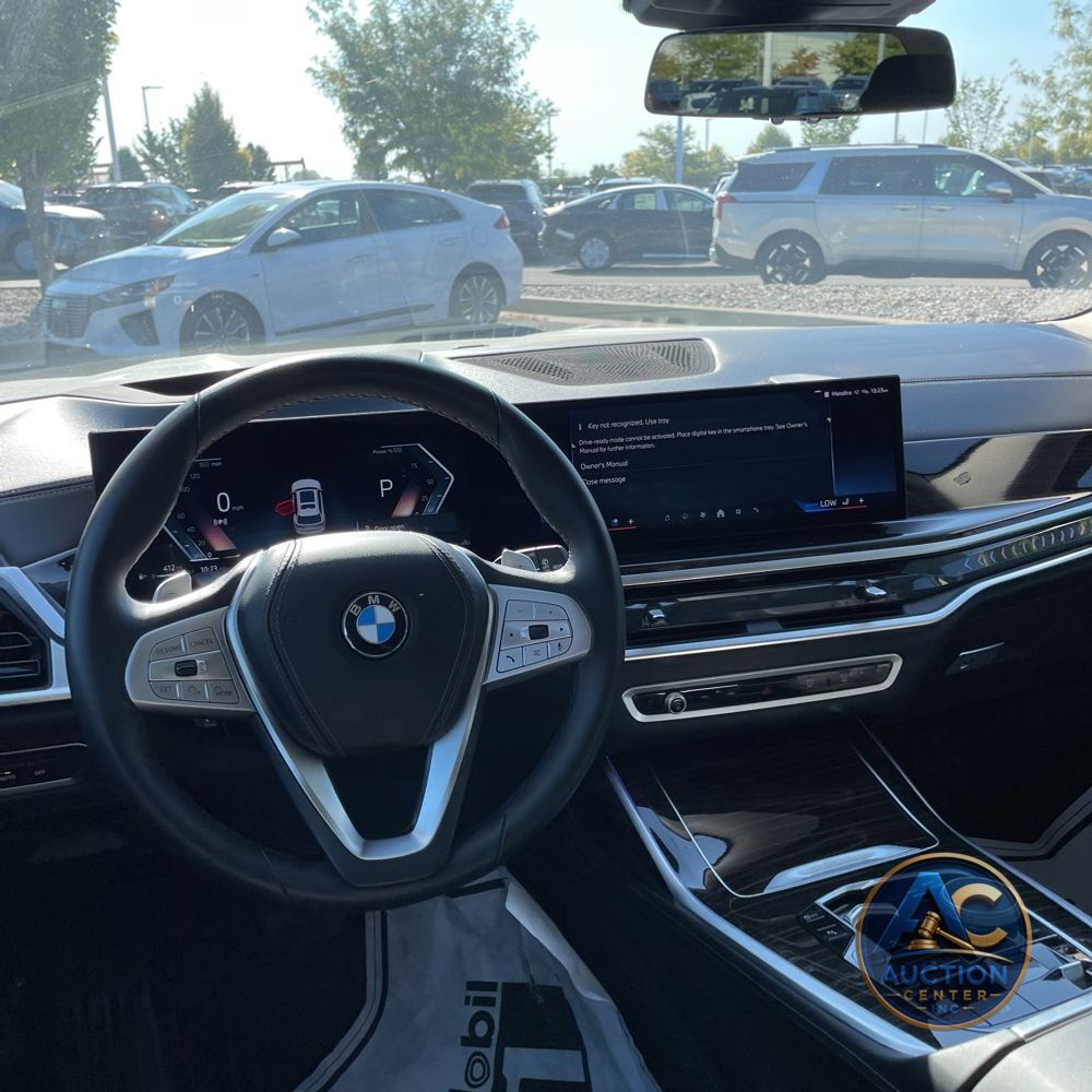 2025 BMW X7 XDrive40i