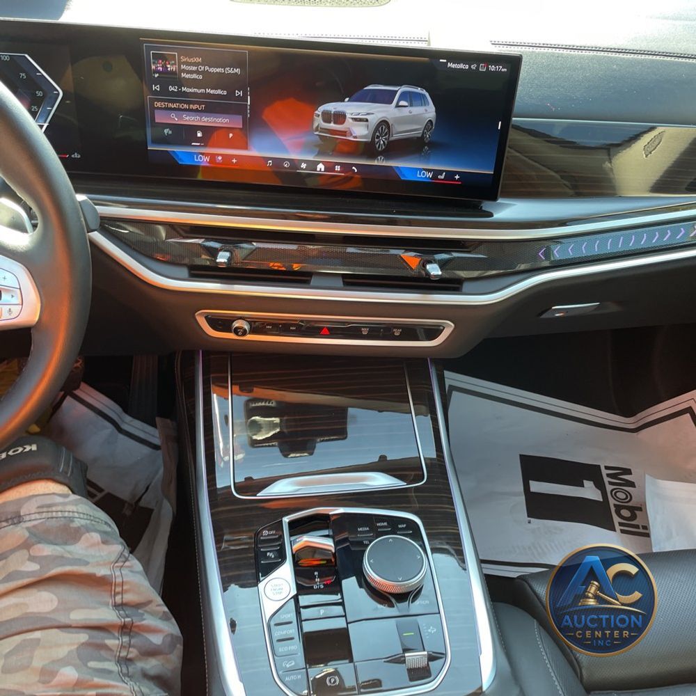 2025 BMW X7 XDrive40i