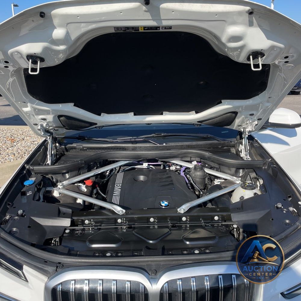 2025 BMW X7 XDrive40i