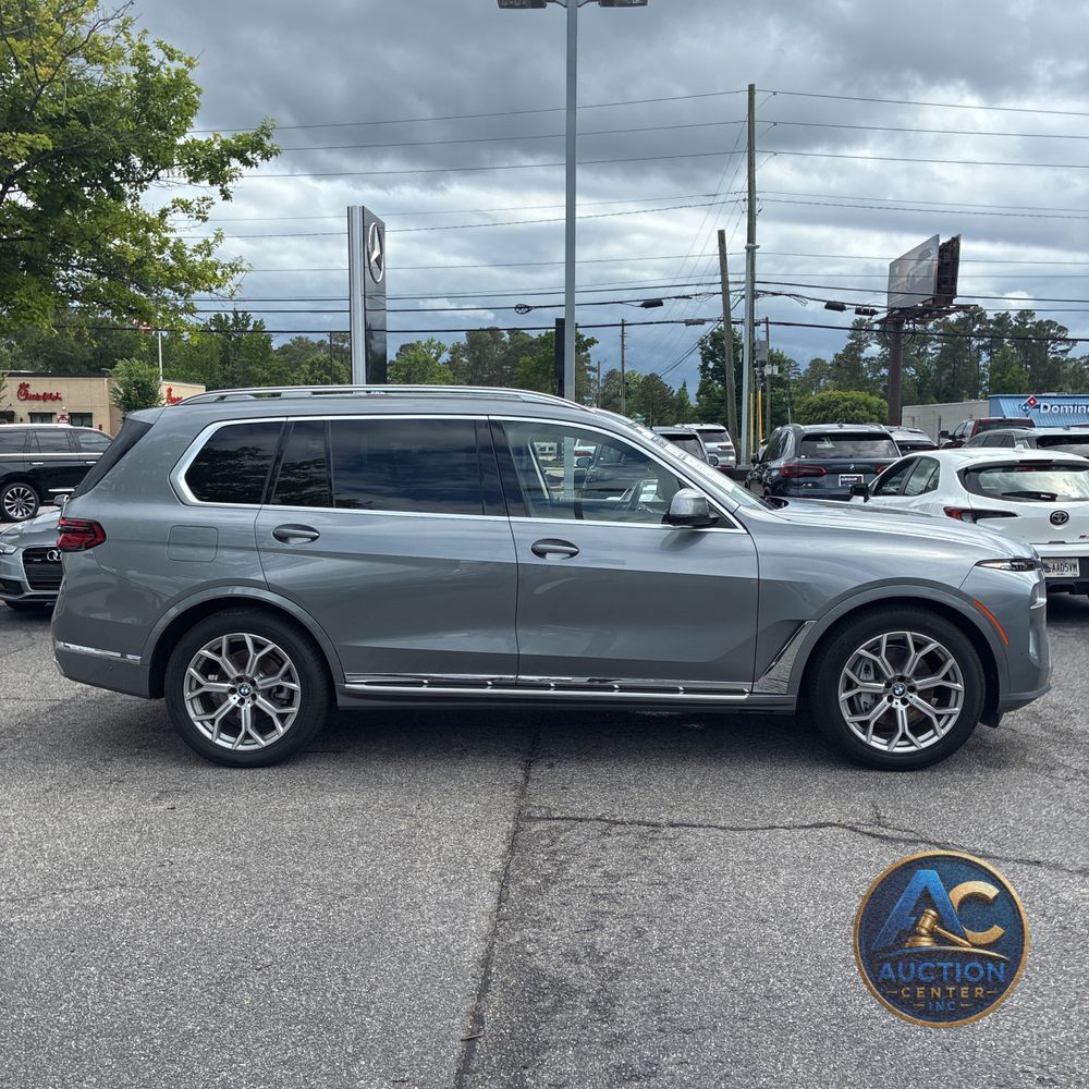 2024 BMW X7 xDrive40i
