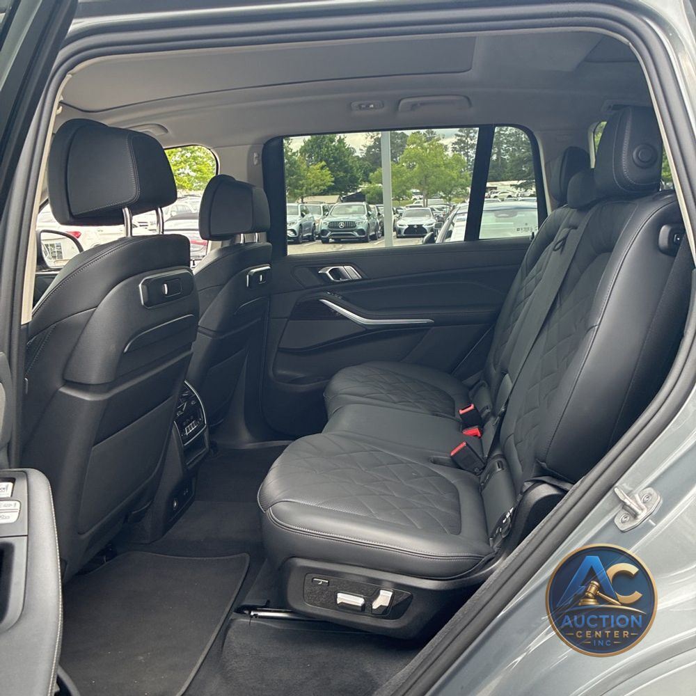 2024 BMW X7 xDrive40i