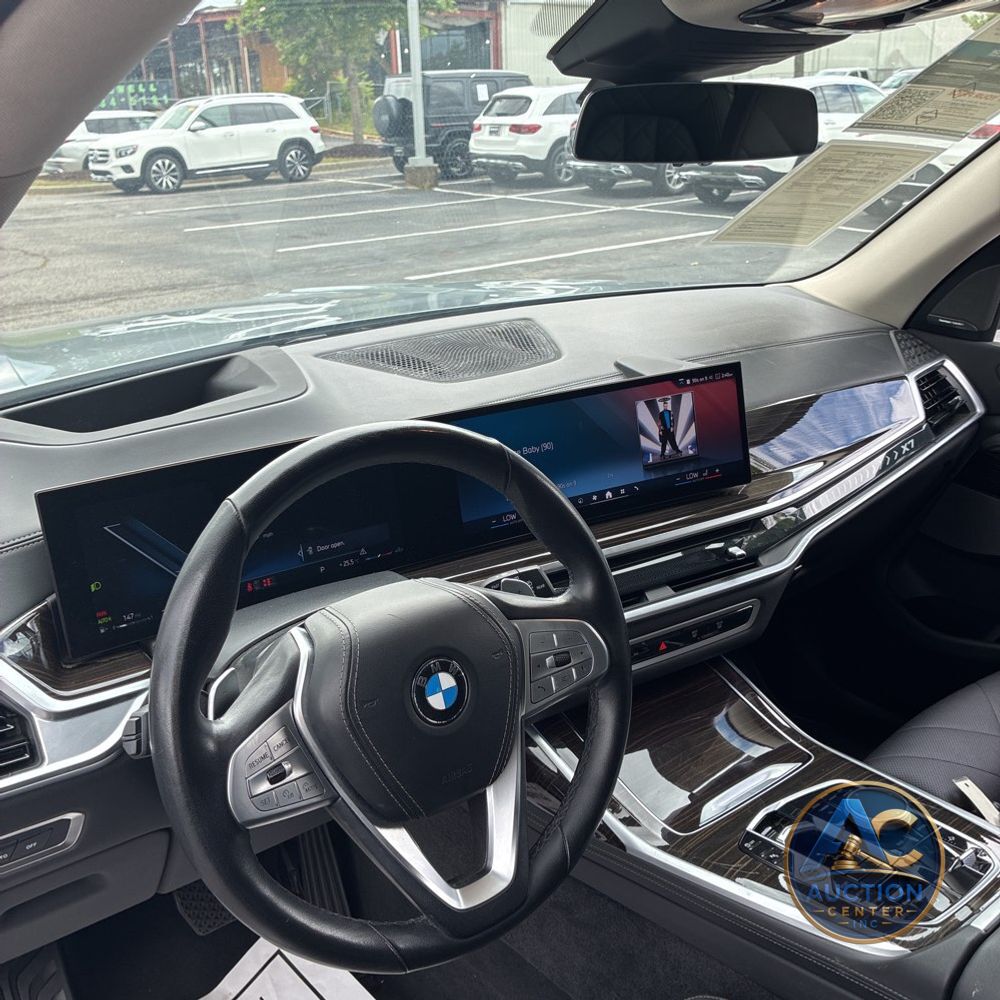 2024 BMW X7 xDrive40i
