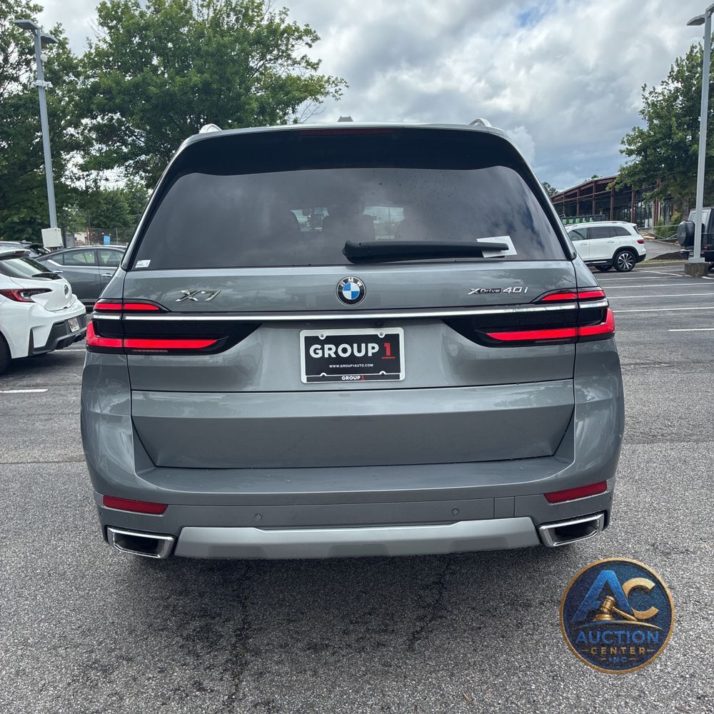 2024 BMW X7 xDrive40i
