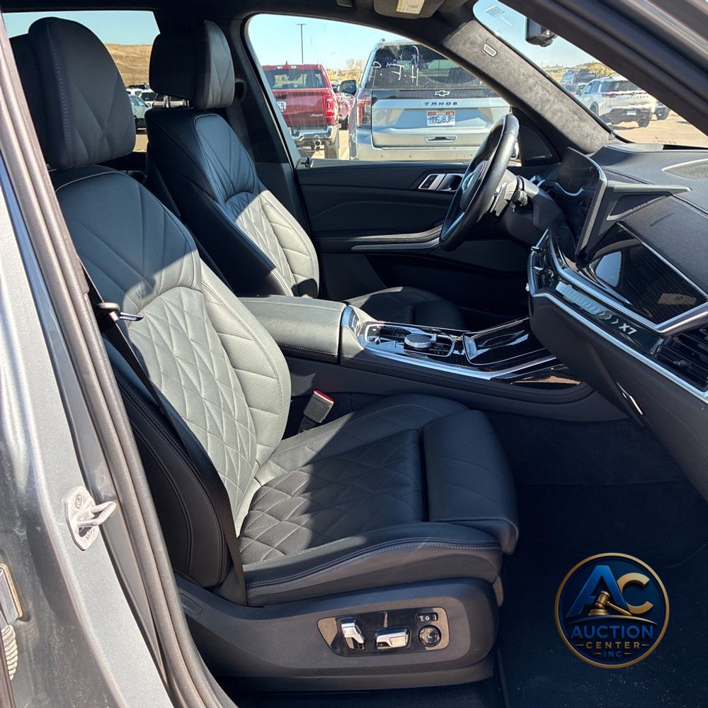 2025 BMW X7 XDrive40i