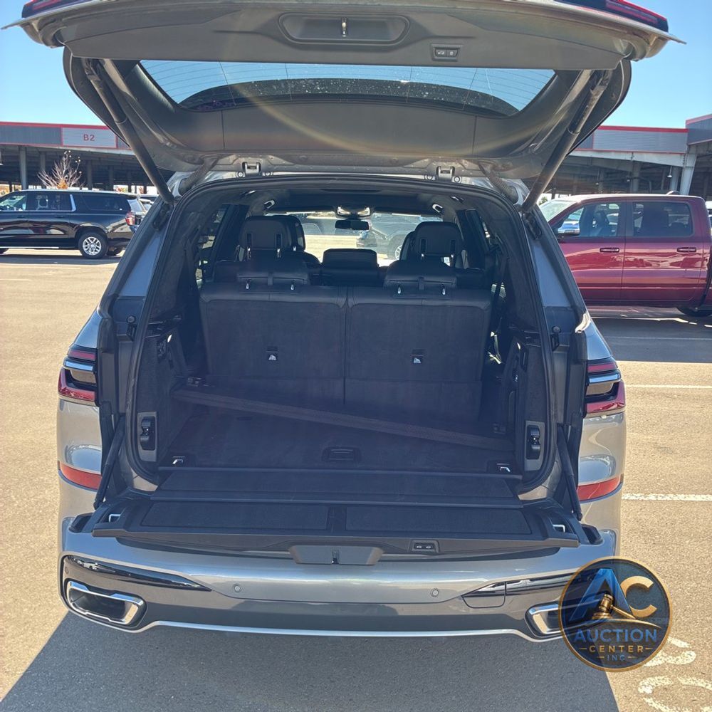 2025 BMW X7 XDrive40i
