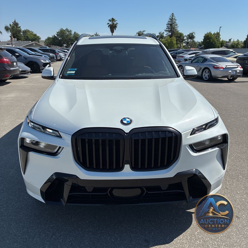 2024 BMW X7 xDrive40i