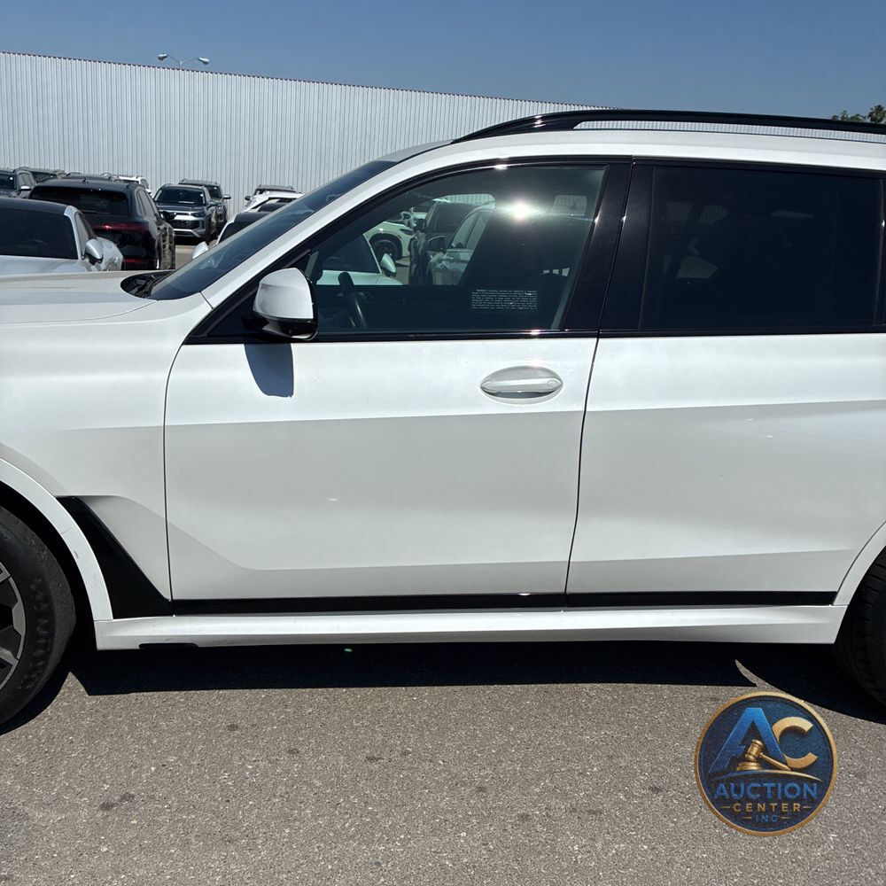 2024 BMW X7 xDrive40i