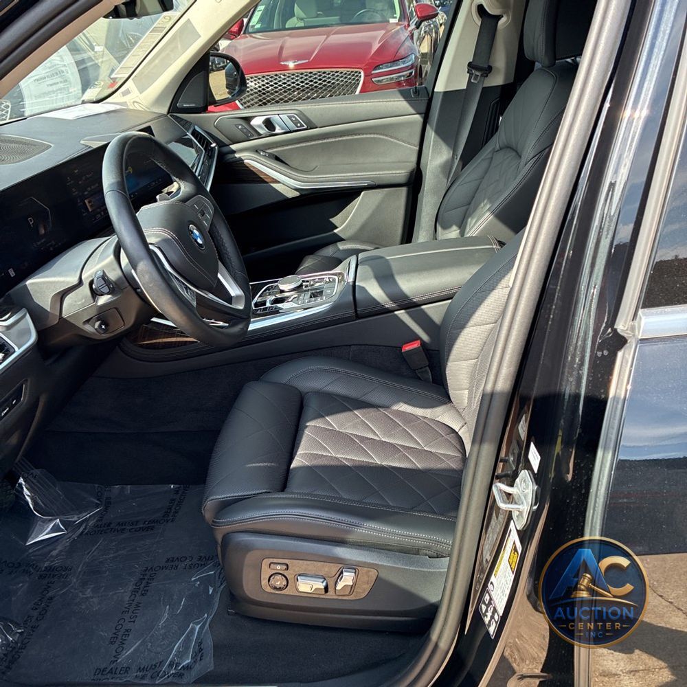 2025 BMW X7 XDrive40i