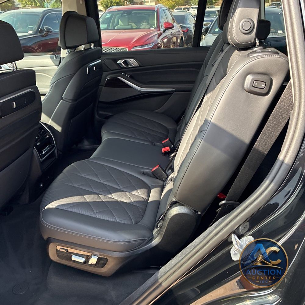 2025 BMW X7 XDrive40i
