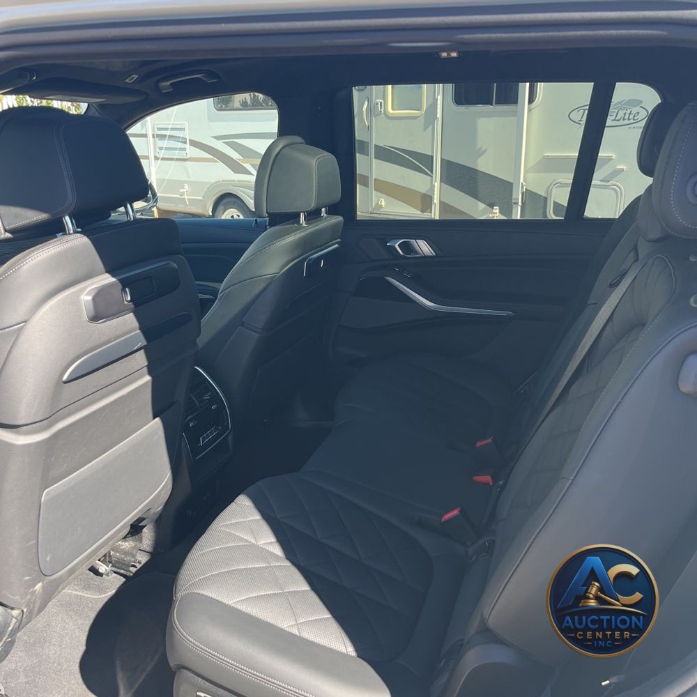 2025 BMW X7 XDrive40i