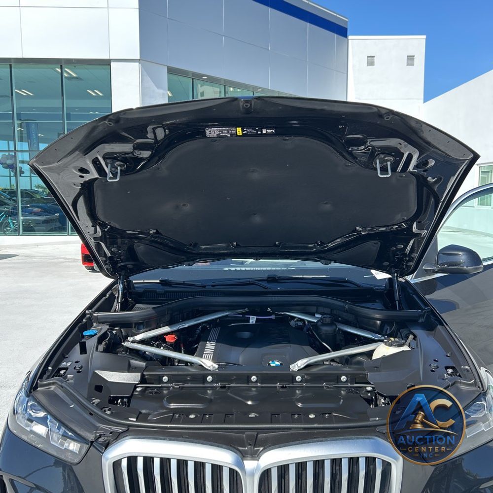 2025 BMW X5 xDrive40i