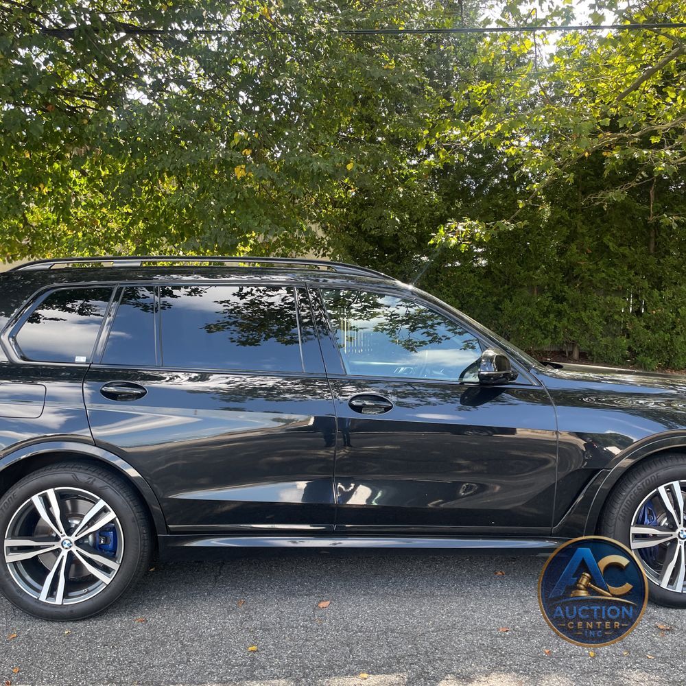 2023 BMW X7 M60i