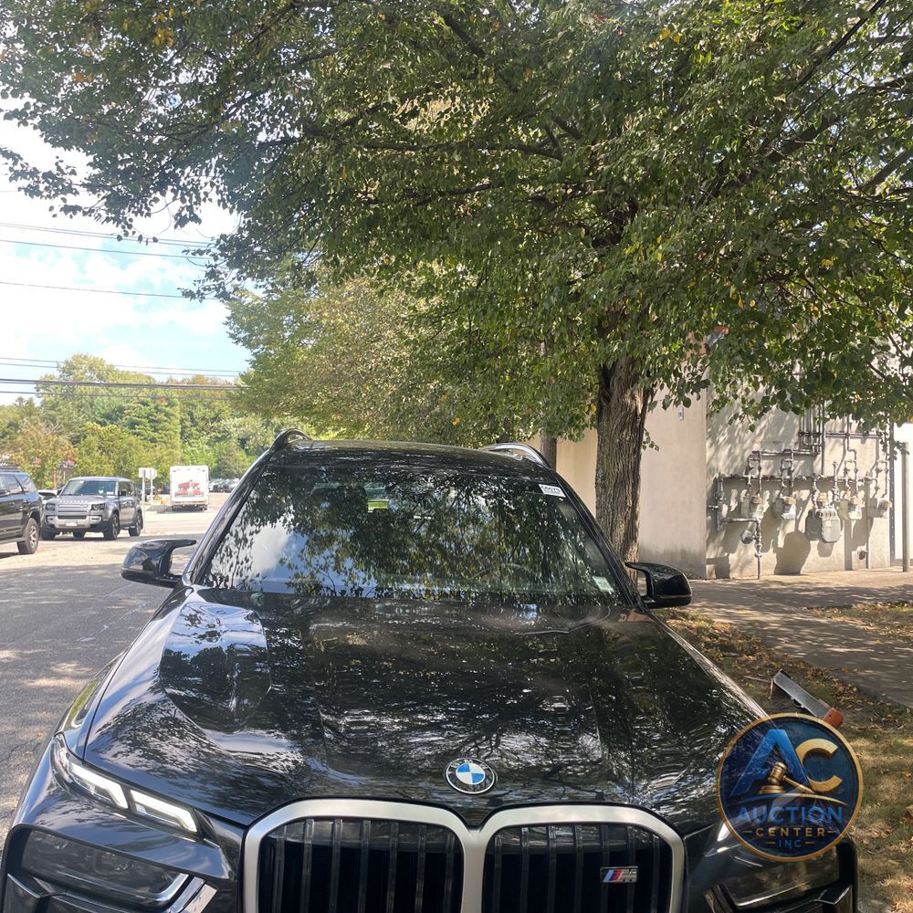 2023 BMW X7 M60i
